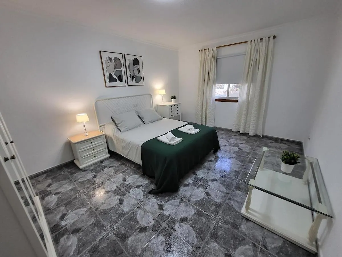 Coral 1 - 4 Bed Apartment In Los Abrigos