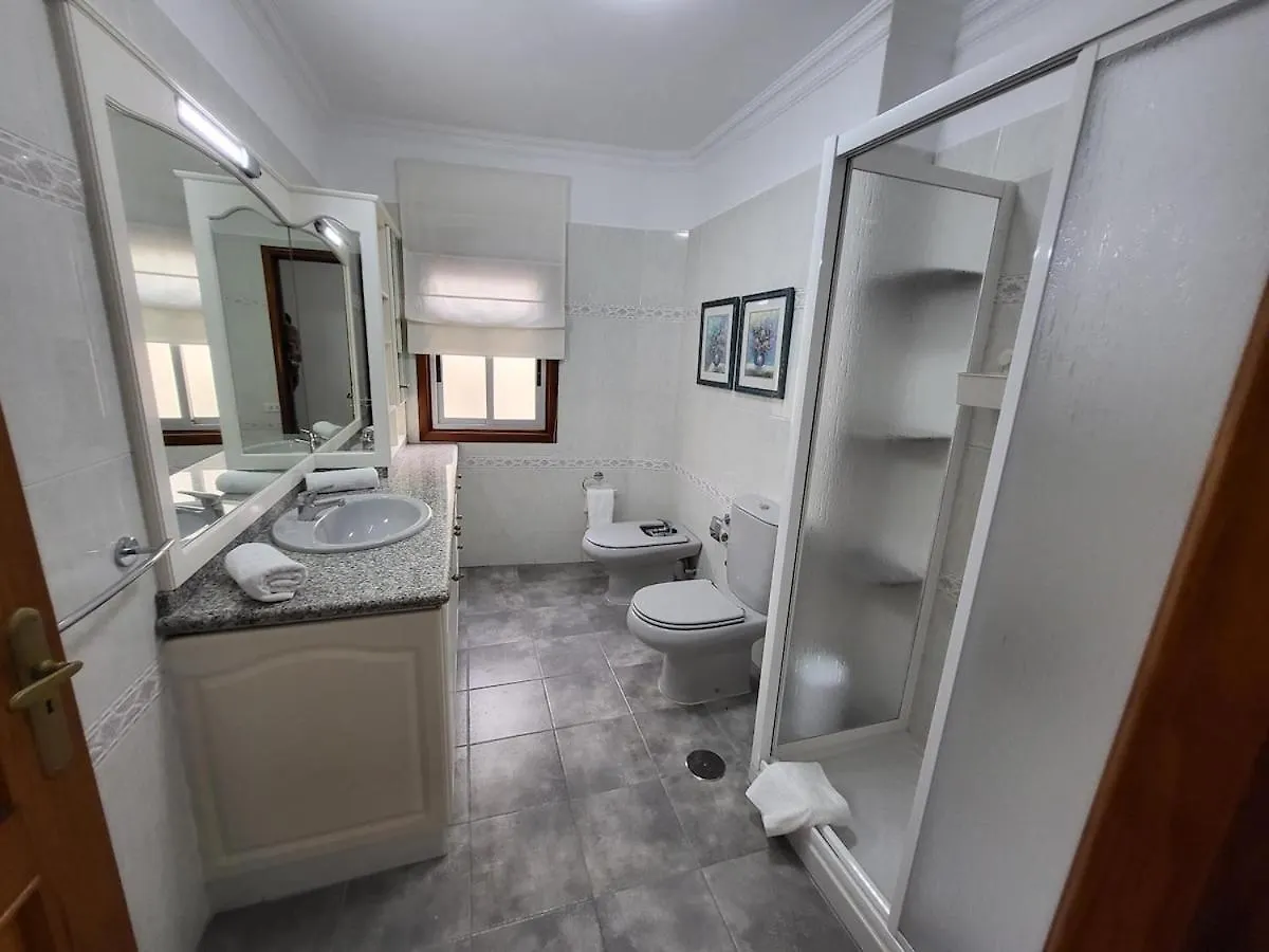 Coral 1 - 4 Bed Apartment In Los Abrigos 0*,  Spain