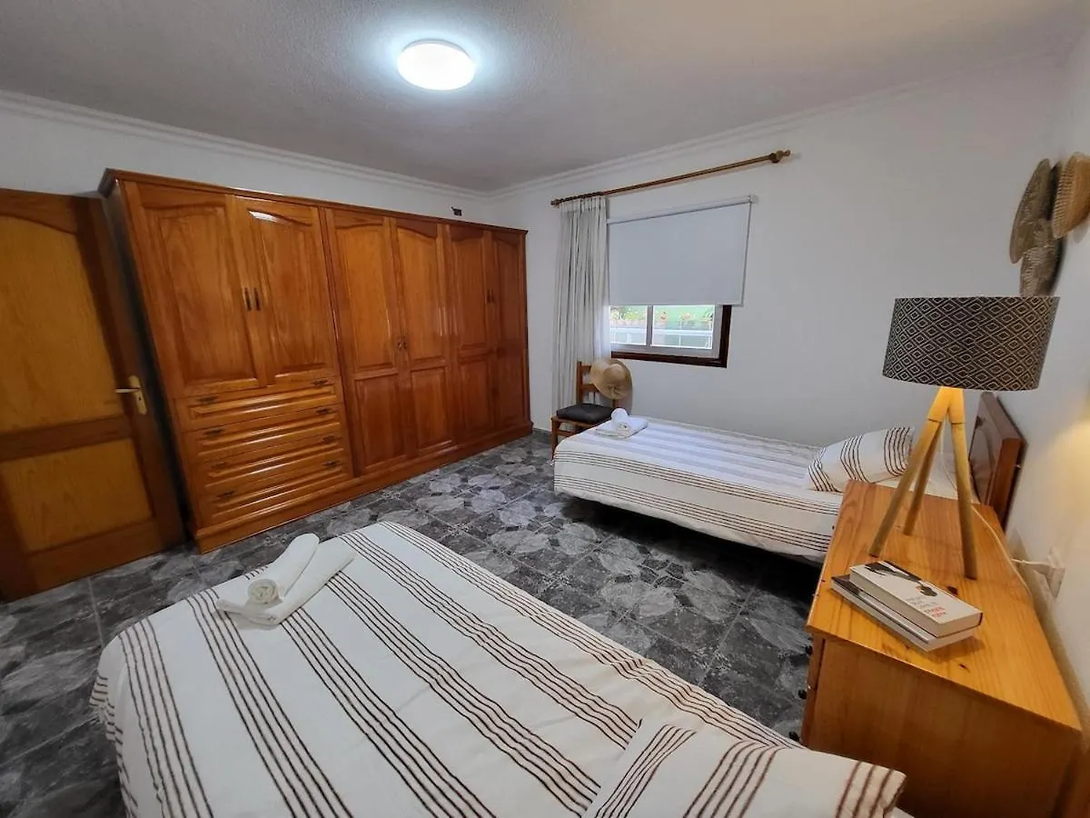 Coral 1 - 4 Bed Apartment In Los Abrigos Spain